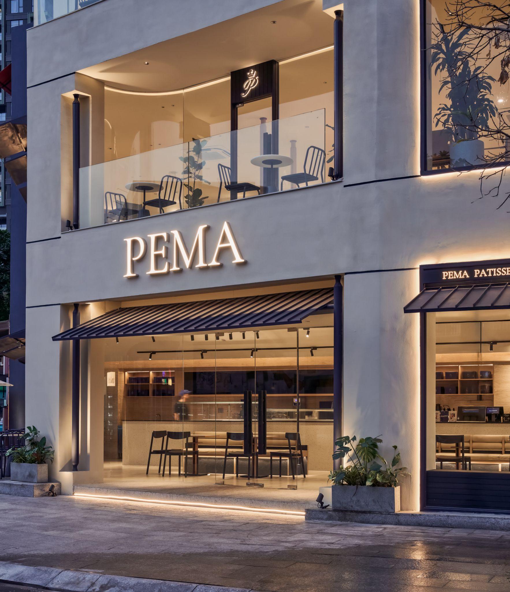 PEMA Patissérie: Tái cấu trúc nhà phố góc đường thành không gian bánh & cà phê đương đại